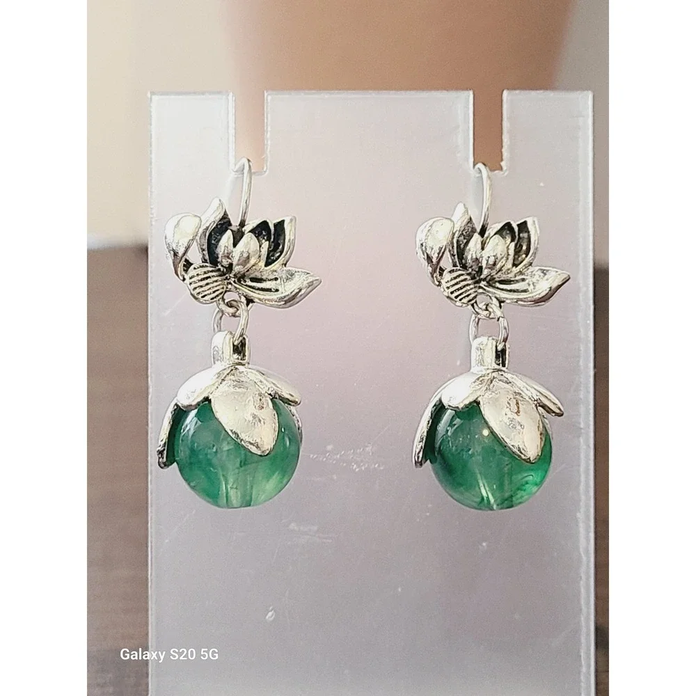 Silver Tone Lotus Flower Green Bead Drop‎ Earrings Floral Nature Dangle Hook